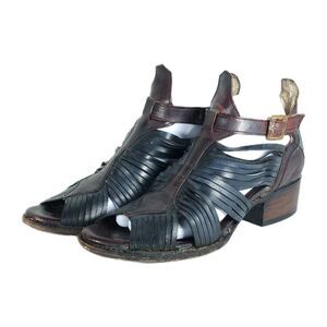 FREEBIRD BY STEVEN Women's Arrow US9 Black Distressed Leather Strappy Sandals